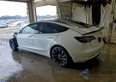 2021 Tesla Model 3 z USA, uszkodzony, nr VIN 5YJ3E1EC4MF029547